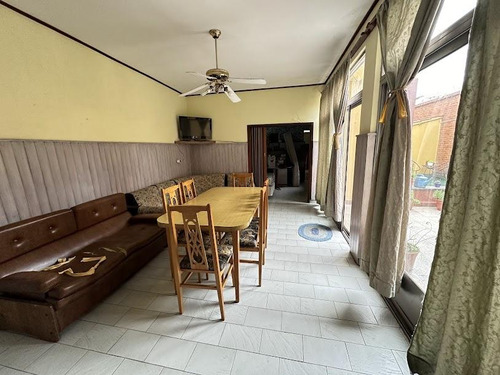 Casa En Bernal, A Pasos De Los Quilmes