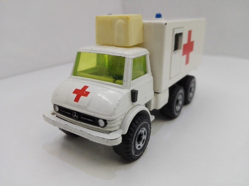 Siku - Mercedes Unimog Ambulance De 1978 Germany