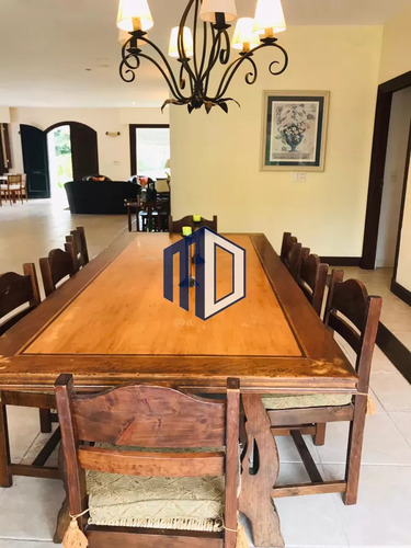 Casa Ubicada En Zona De Paz Y Tranquilidad.