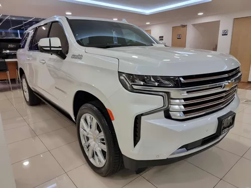 Chevrolet Suburban 5.3 High Country 4X4 At
