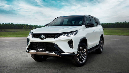 Toyota SW4 Toyota SW4 Diamond 2.8 Turbodiesel 4x4 (Aut.)