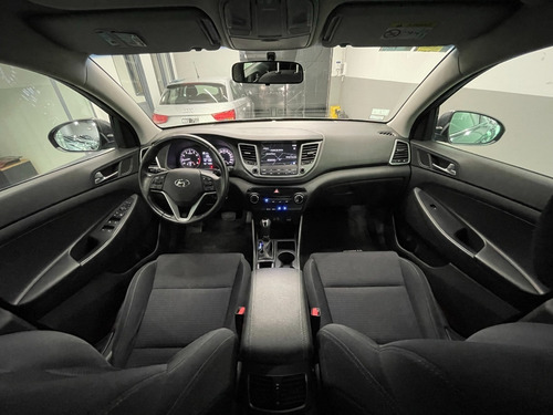 Imagen 10 de 18 de Hyundai Tucson 2.0 Automatica 4x2 Impecable Modelo 2017!