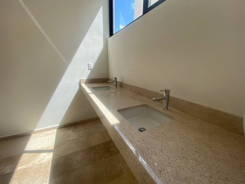 Casa Murum Con 4 Recámaras En Nuevo Bellavista, Dzityá