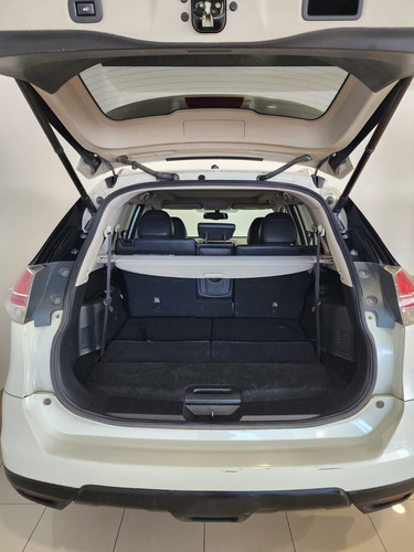 Nissan X-Trail 2.5 Exclusive 3 Row Mt