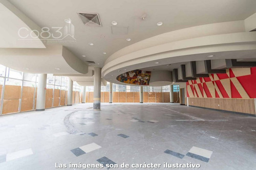 Renta - Local - Plaza Del Mueble - 2600 M2 - Piso 1