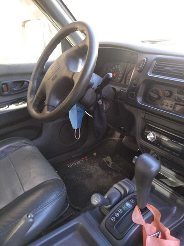 Imagem 12 de 13 de Mitsubishi L200 2.5 Sport Hpe Cab. Dupla 4x4 Aut. 4p 141 Hp