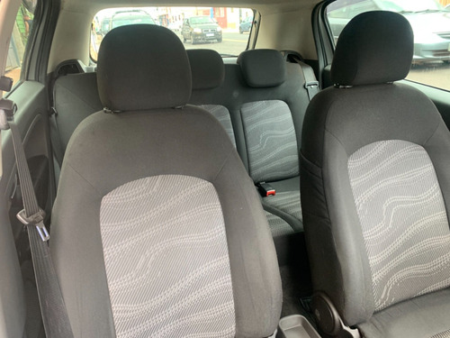 Imagem 10 de 15 de Fiat Punto Elx 1.4 Prata 2008