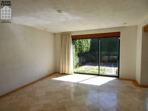 Imagen 4 de 10 de Casa En Venta Y Renta En Colinas Del Bosque