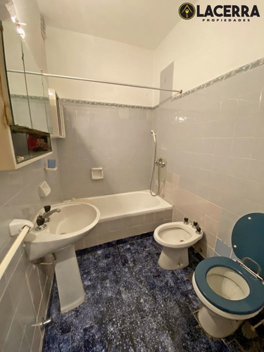 Imagen 10 de 12 de Departamento De 2 Ambientes En Planta Baja A La Calle