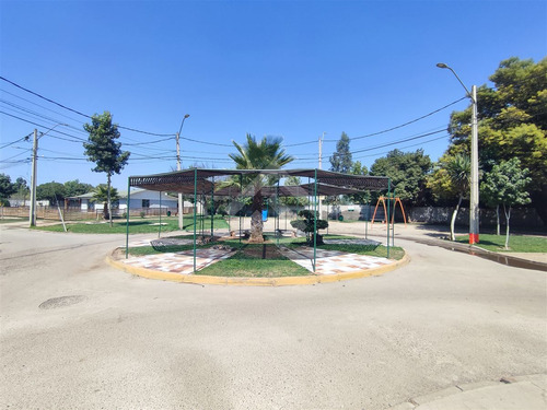 Casa En Venta De 3 Dorm. En Puente Alto
