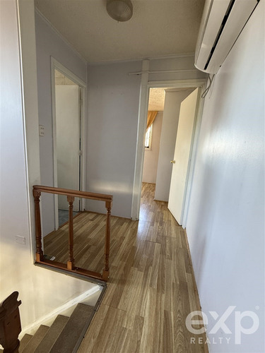 Casa En Venta De 4 Dorm. En Chillán