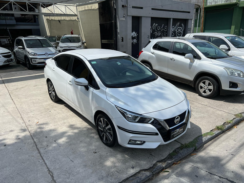 Nissan Versa 1.6 Advance At