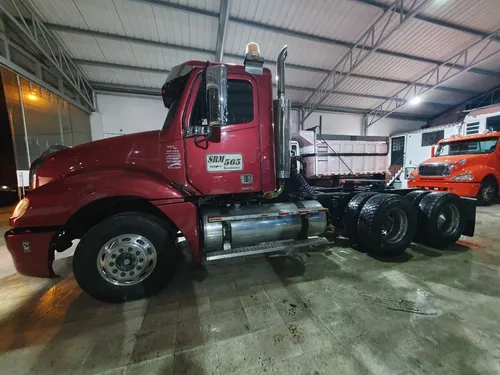 Freightliner Cl 120 2007 Vino Tinto