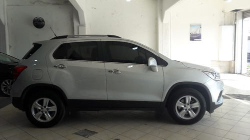 Imagen 6 de 11 de Chevrolet Tracker Fwd Premier
