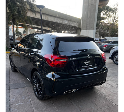 Mercedes-Benz Clase A 2.0 A250 Amg-line 211cv
