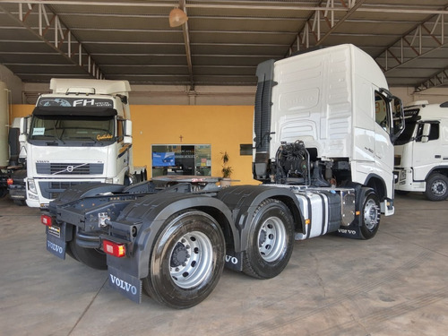 Imagem 4 de 14 de Fh 460 I.shift 6x2t 2016 Completo