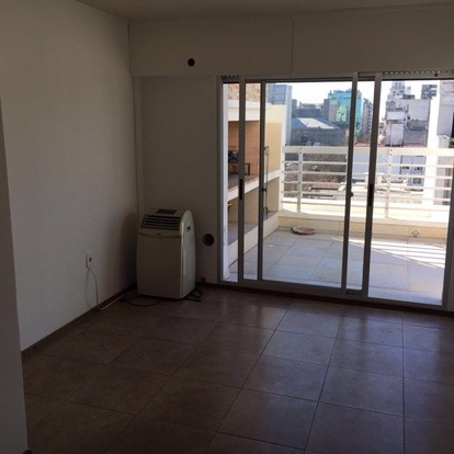 Venta Apartamento 1 Dormitorio Penthouse Centro Garaje Renta