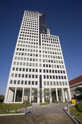 Oficina 580m² . 10 Cocheras. Amoblada Y Equipada. Torre Intecons.