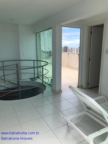 Imagem 15 de 21 de Com Ambientes Amplos, Piscina Com Vista Mar Essa Bela Cobertura Triplex A Venda No Costa Azul - Ap1043luz
