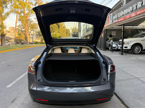 Tesla S 2017