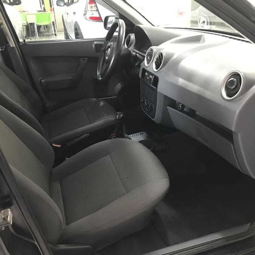 Imagem 12 de 15 de Volkswagen Gol 1.0 G4 Trend 8v Flex 4p Manual