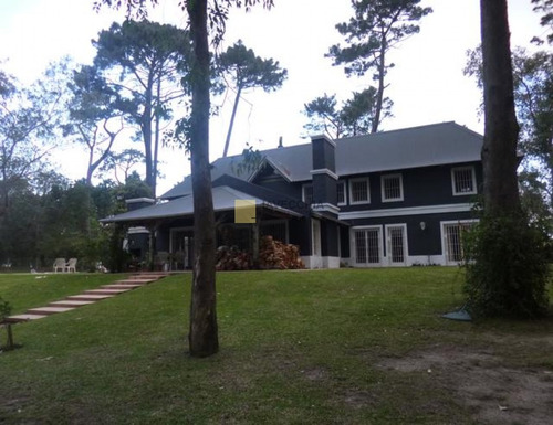 Imagen 2 de 30 de Venta De Casa De 4 Dormitorios En Pinares