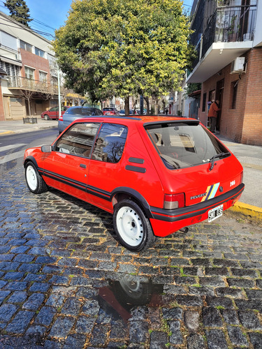 Peugeot 205