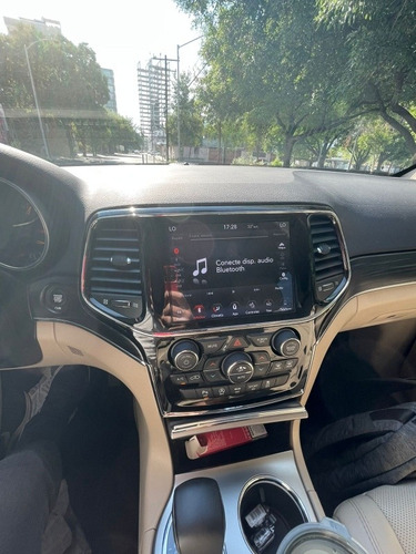 Imagen 7 de 9 de Jeep Grand Cherokee 2019 3.6 Limited Lujo 4x2 Mt