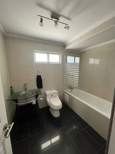 Se Vende Vende Hermosa Casa Con Piscina En Parcela , Lampa