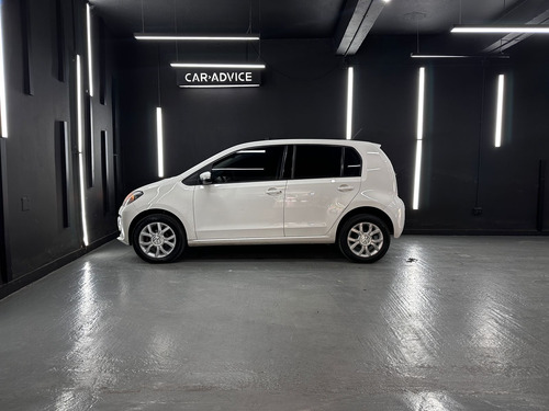 Volkswagen Up! 1.0 Highline 5p L14