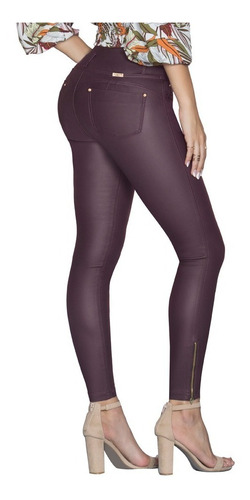 Imagen 2 de 8 de Pantalón Colombiano Levanta Cola, Eco Cuero Sofía Tyt