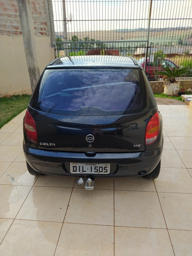 Imagem 2 de 9 de Chevrolet Celta 2002 1.0 3p