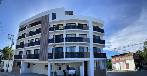 Departamento En Venta En Playa Del Carmen Cerca Del Deportivo, Plusvalía Asegurada