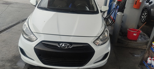 Imagen 10 de 15 de Camioneta Hyundai Hyundai Accen Camioneta Hyundai
