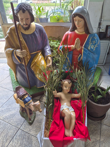 Imagem Promoção Maria José, Menino 130 Cm Resina G R A N D E