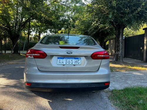 Imagen 4 de 15 de Ford Focus S Gnc