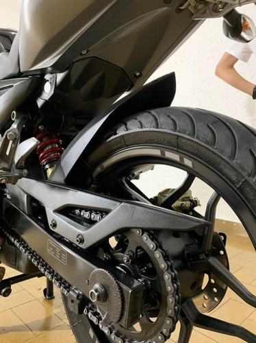 Rouser Ns 200
