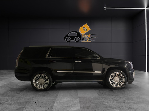 Cadillac Escalade 6.2 Plinum 4x4 At