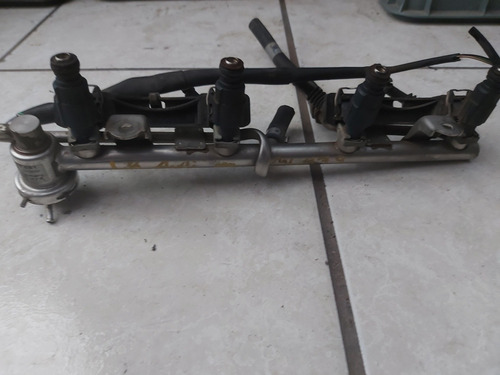 Riel Con Inyectores Audi 1.8 06b 133 681 Ml479 (Usado)