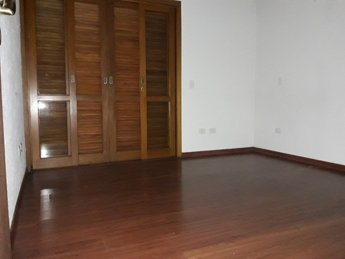 Imagem 12 de 17 de Locação Na Serra Da Cantareira, 330 M², 4 Suítes, Living Para 3 Ambientes, Sala De Jantar