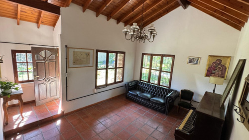 Casa En Venta En Merlo