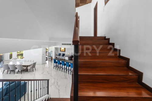Casa En Venta En Grand Marina Villas, Nuevo Vallarta, Nayarit.