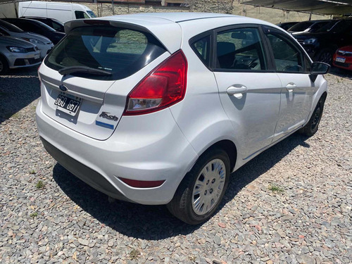 Imagen 4 de 6 de Ford Fiesta Kinetic Desing 1.6 S 120cv