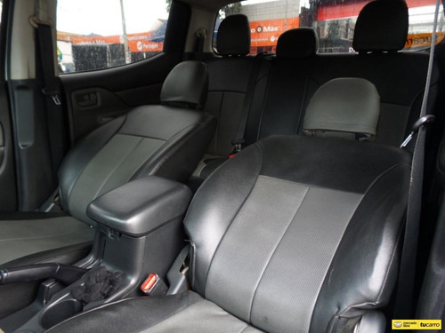 Imagen 15 de 19 de Mitsubishi L200 Sportero