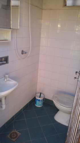 Importante Casa En Venta Con Local Comercial