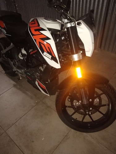 Imagen 2 de 11 de Ktm Duke 200