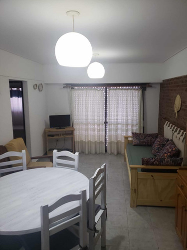Venta Departamento 3 Amb. Vista Al Mar. 1 Cuadra De La Playa C/cochera