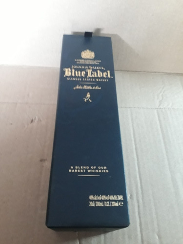 Caja De Whisky Blue Label De 200ml Vacia 