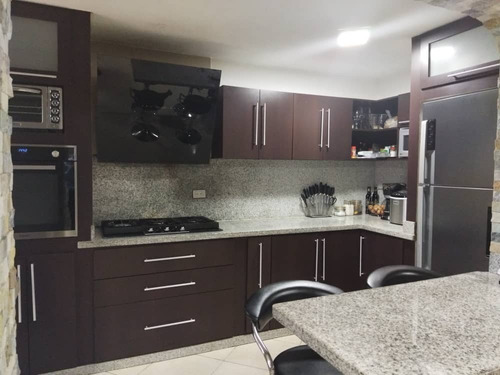 Imagen 6 de 15 de Hermoso Apartamento En Mañongo, Res. Valle Arriba Carlos Tona