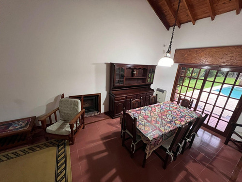 Casa En Venta - 3 Dormitorios 4 Baños - Cochera - 1.500mts2 - General Rodríguez